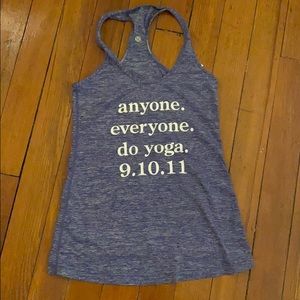 Lululemon cool racer from an event